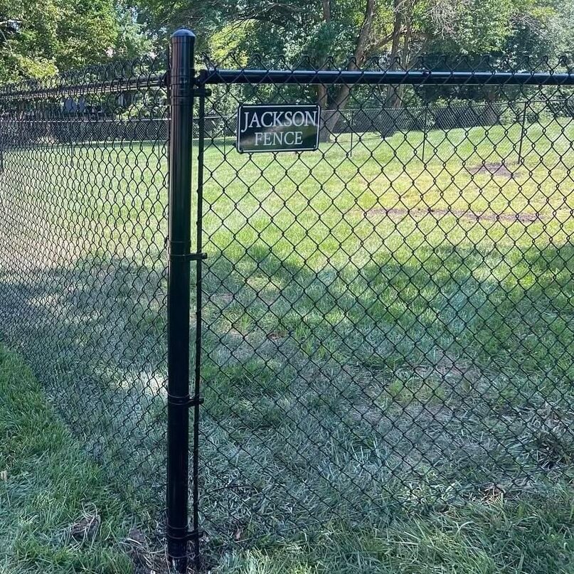 BLACK CHAIN LINK FENCE IN LEAWOOD